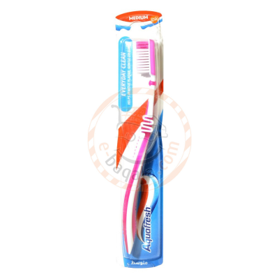 Aquafresh Everyday Clean - Medium Toothbrush 1Pcs