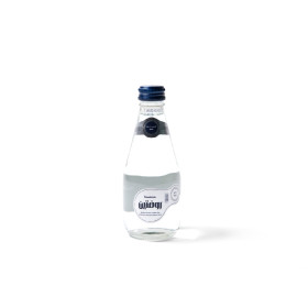 مياه معدنية معبأة في زجاجة زجاجية معبأة بالغاز 240 مل